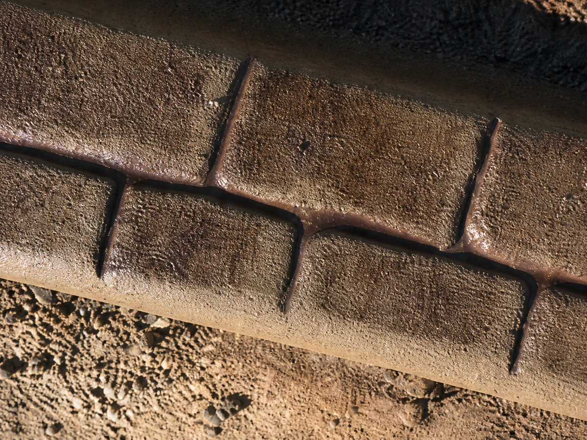 Cobble Stone decorative concrete curbing pattern